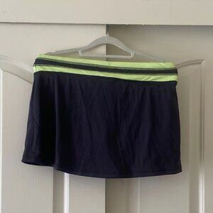 CHAMPION DUO Daran Black and Neon Green Athletic Skirt - Short. Size M